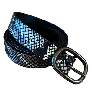 Ladies Size 3X black and white snakeskin look genuine leather Canadian made belt